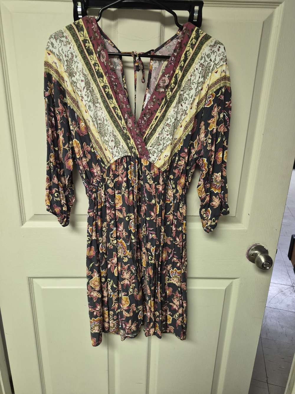 Eyeshadow Floral V-Neck Mini Dress in Charcoal, Rose, Mustard